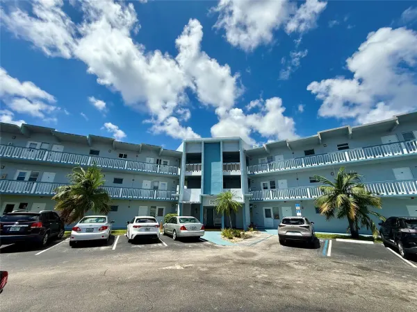 2300 Park Lane 311, Hollywood, FL 33021
