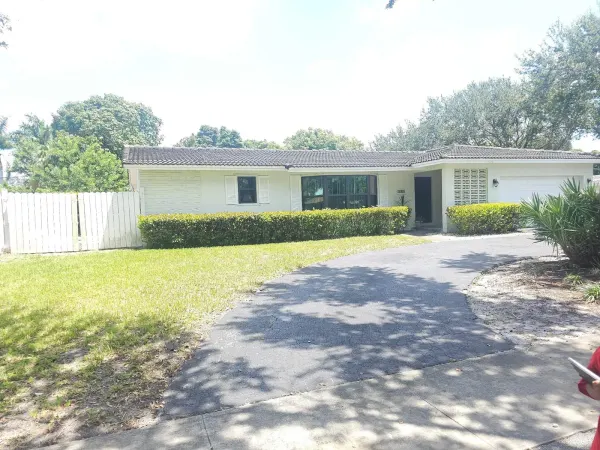 5501 SW 7th Street, Plantation, FL 33317