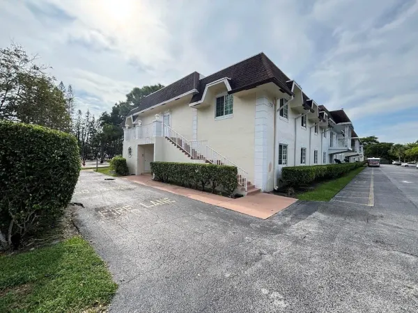 700 SE 2nd Avenue 409, Deerfield Beach, FL 33441