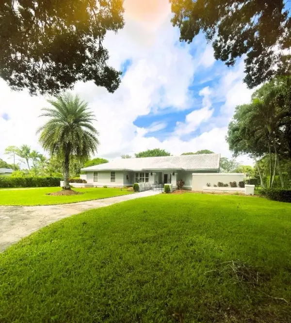 14183 Greentree Trail, Wellington, FL 33414