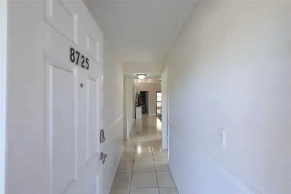 8725 Shadow Wood Boulevard 312, Coral Springs, FL 33071