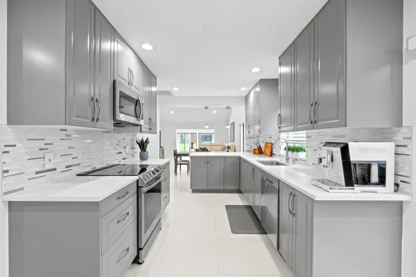 8020 Eastlake Drive, Boca Raton, FL 33433