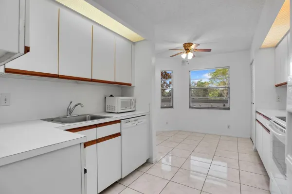 1501 Cayman Way C2, Coconut Creek, FL 33066