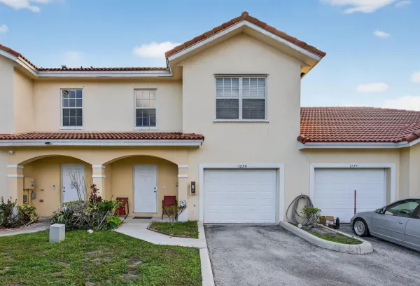 1279 NW 27th Avenue 1279, Pompano Beach, FL 33069