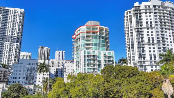 111 SE 8th Avenue Ph-1701, Fort Lauderdale, FL 33301
