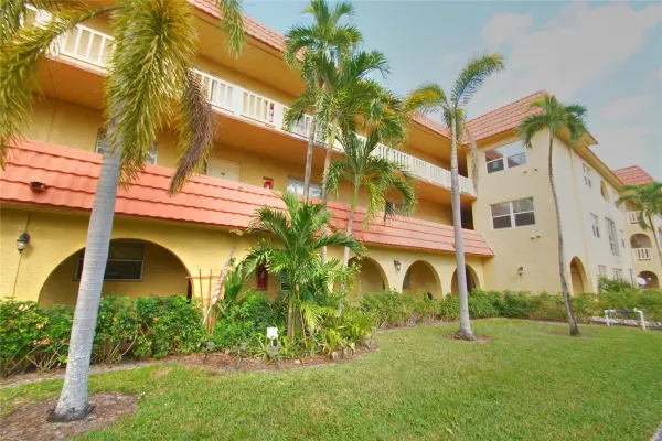 10762 La Placida Drive 205, Coral Springs, FL 33065