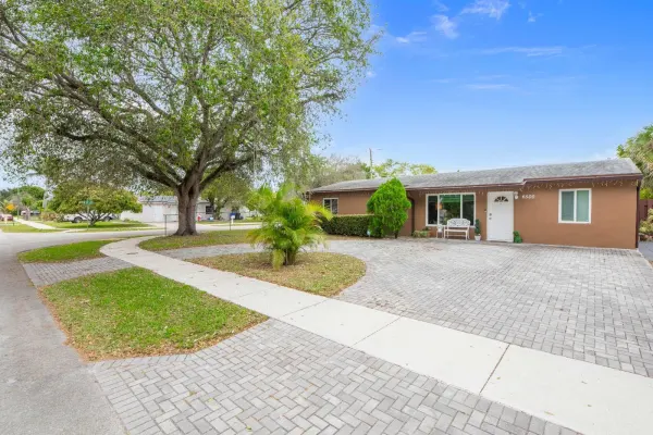 6500 SW 16th Court, North Lauderdale, FL 33068