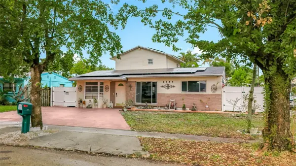 7141 Custer Street, Hollywood, FL 33024