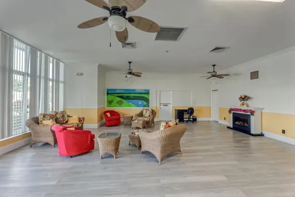 2910 E Golf Boulevard, Pompano Beach, FL 33064