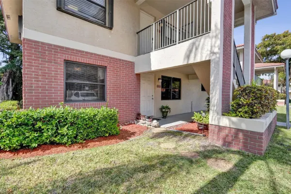 9629 NW 4th Street 4a, Coral Springs, FL 33071