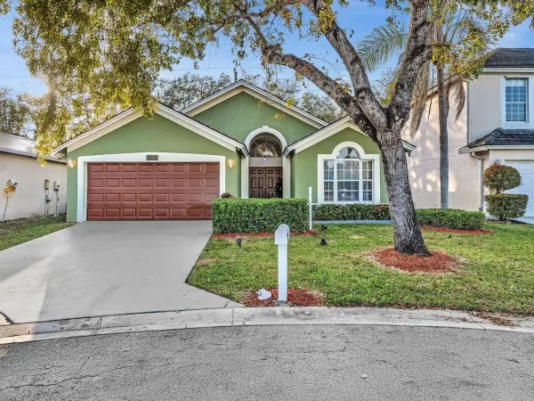 4379 Leicester Court, West Palm Beach, FL 33409