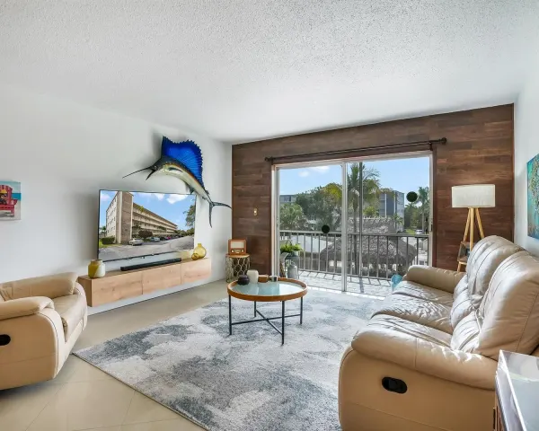 4700 Washington Street 301, Hollywood, FL 33021