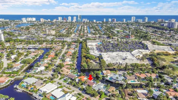 1080 SE 9th Avenue, Pompano Beach, FL 33060