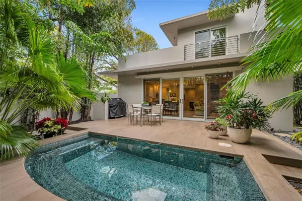 1200 NE 2nd Street, Fort Lauderdale, FL 33301