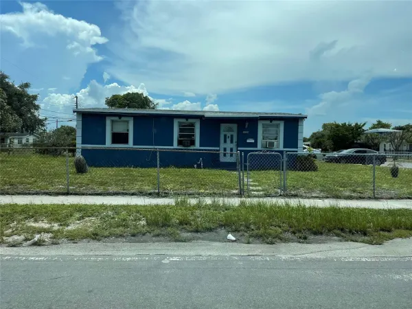 1589 NW 6th Avenue, Pompano Beach, FL 33060