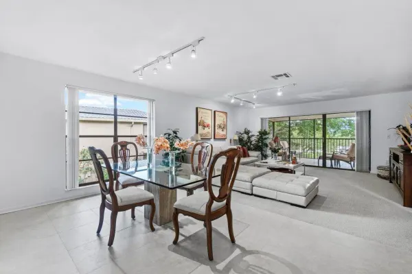 20 Westgate Lane B, Boynton Beach, FL 33436