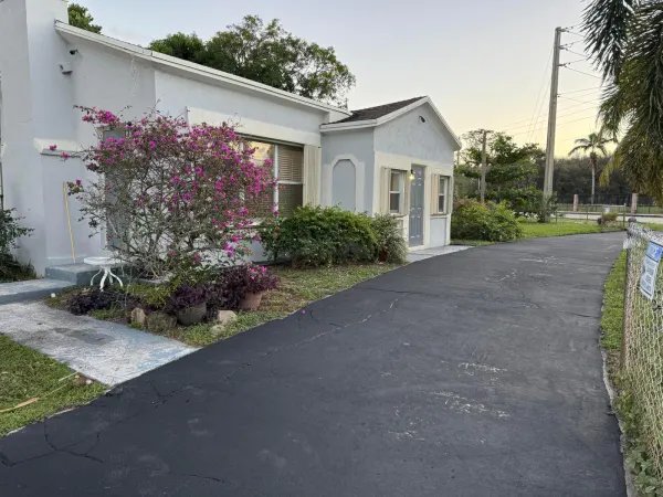 701 SW 8th Avenue, Delray Beach, FL 33444