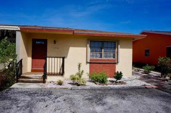 1716 Barton Court, Lake Worth Beach, FL 33460