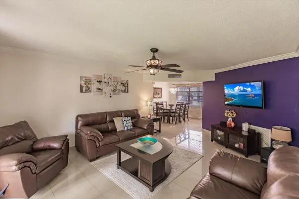4270 NW 40th Street 105, Lauderdale Lakes, FL 33319