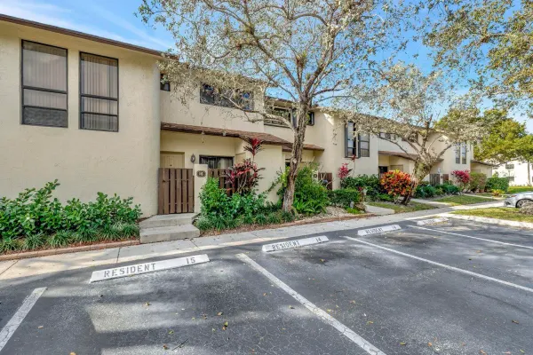 7610 NW 79th Avenue I5, Tamarac, FL 33321
