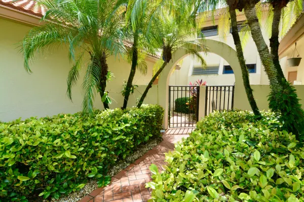 8336 Waterline Drive 201, Boynton Beach, FL 33472