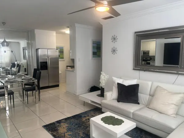 299 SW 7th Street 110, Boca Raton, FL 33432