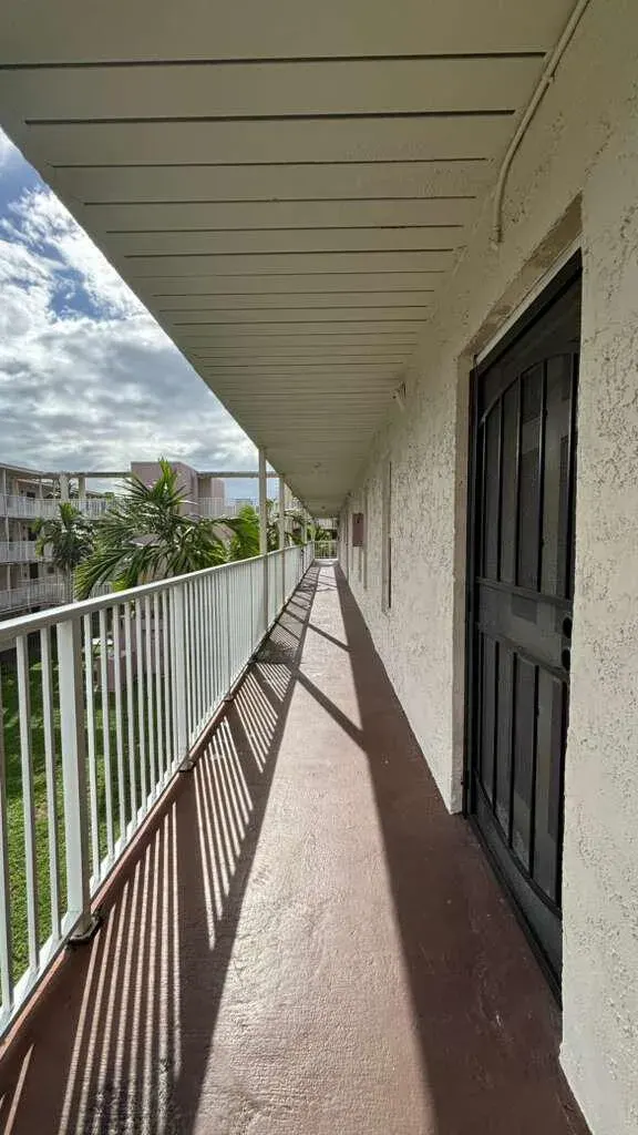 2800 NW 56th Avenue B306, Lauderhill, FL 33313