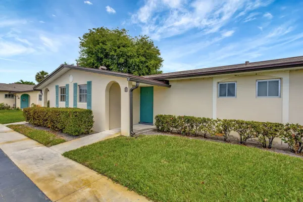 2966 Ashley Dr Drive E I, West Palm Beach, FL 33415