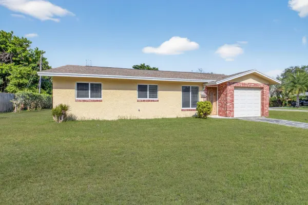 1601 NW 5th Street, Boca Raton, FL 33486