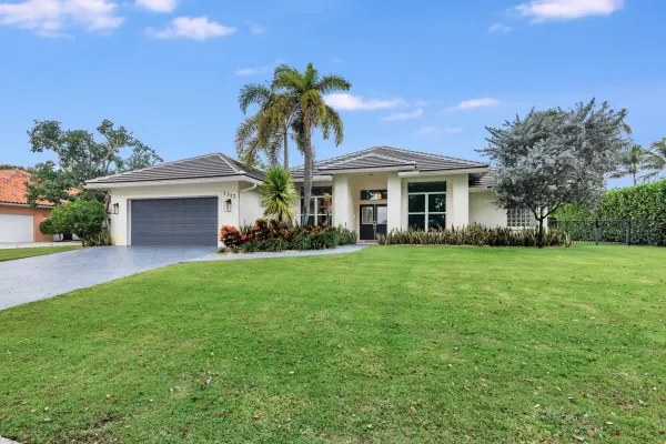 3317 Embassy Drive, West Palm Beach, FL 33401