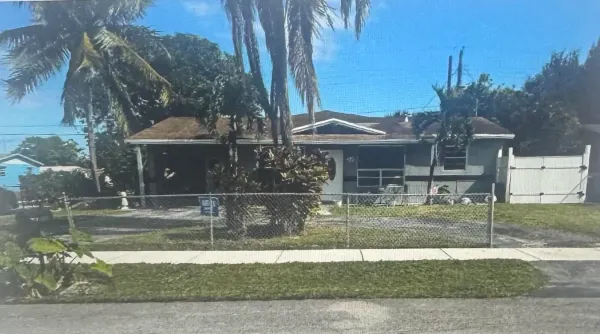 1520 NW 33rd Terrace, Lauderhill, FL 33311
