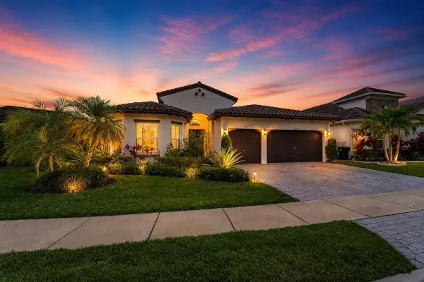 9240 Greenspire Lane, Lake Worth, FL 33467