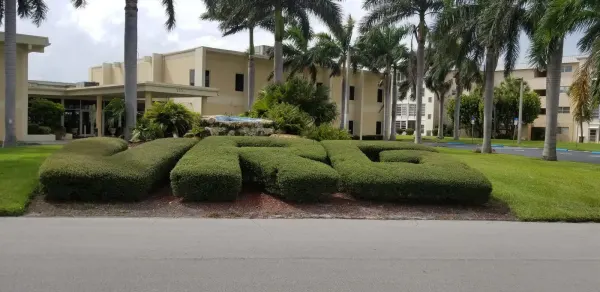 300 NE 26th Avenue 305, Boynton Beach, FL 33435
