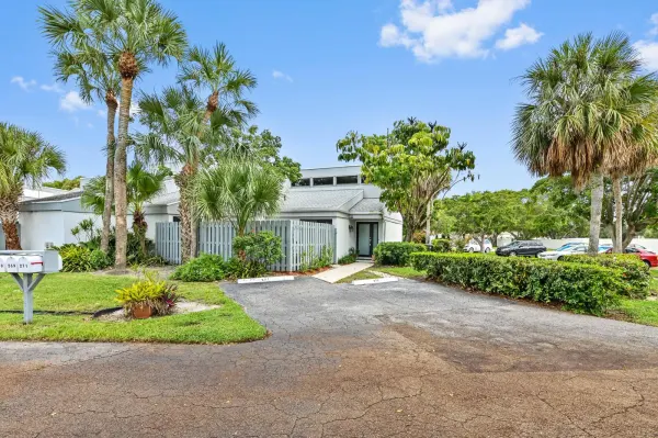 271 NW 15th Street, Boca Raton, FL 33432