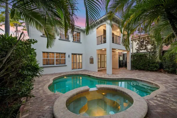 1062 Vintner Boulevard, Palm Beach Gardens, FL 33410
