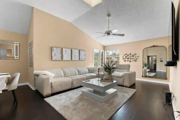 5359 Buckhead Circle 2031, Boca Raton, FL 33486