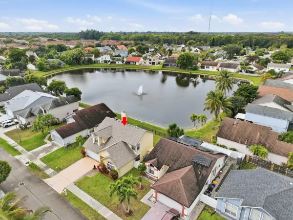 2805 Foxhall Drive E, West Palm Beach, FL 33417