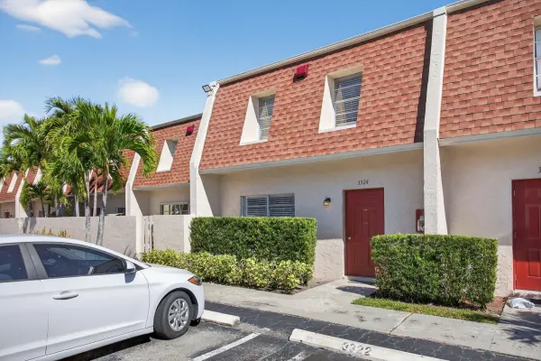 3324 Quail Close 7, Pompano Beach, FL 33064