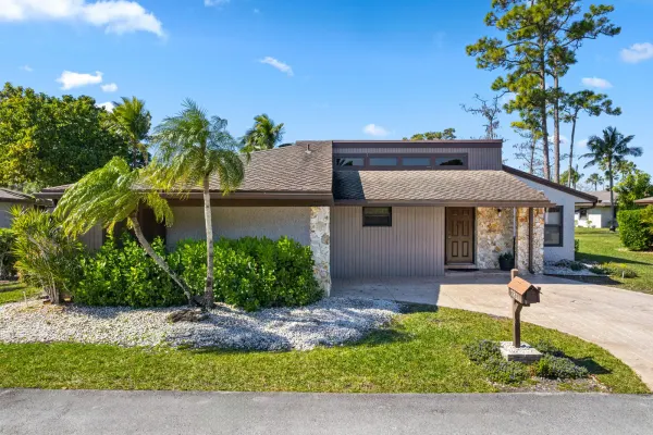 7811 Beechfern Circle 26, Tamarac, FL 33321