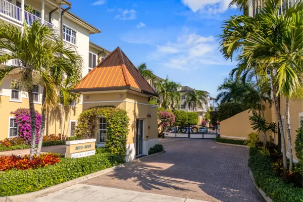 3950 N Flagler Drive 401, West Palm Beach, FL 33407