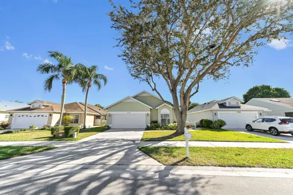7724 Mansfield Hollow Road, Delray Beach, FL 33446