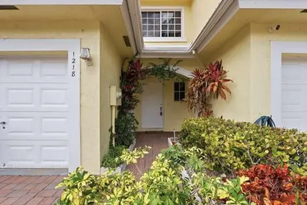 1218 Imperial Lake Road, West Palm Beach, FL 33413