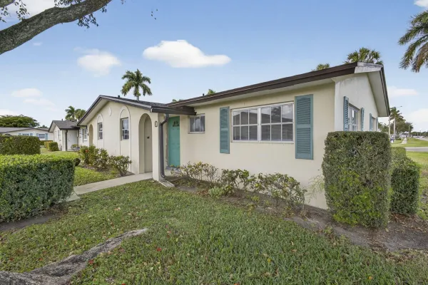 2960 Ashley Drive E D, West Palm Beach, FL 33415