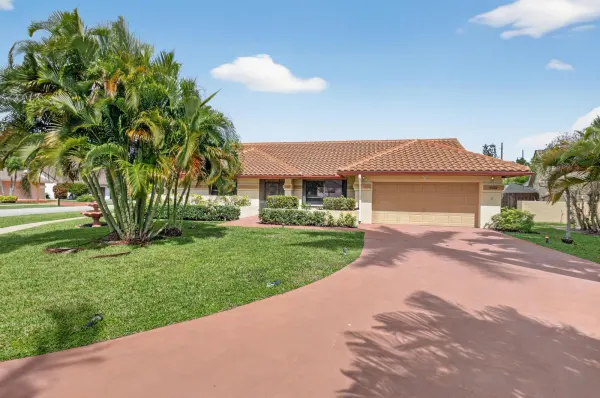 9362 Laurel Green Drive, Boynton Beach, FL 33437