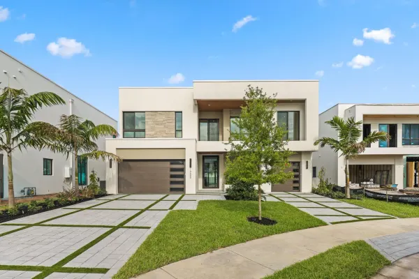 16702 Mosaic Place, Delray Beach, FL 33446