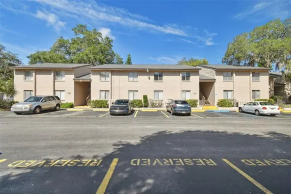 7504 Presley Place, Unit 115 C, Tampa, FL, 33617