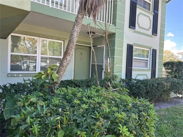 1433 S Belcher Road, Unit B7, Clearwater, FL, 33764