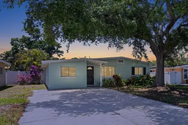 3300 Kingston Street N, St Petersburg, FL, 33713