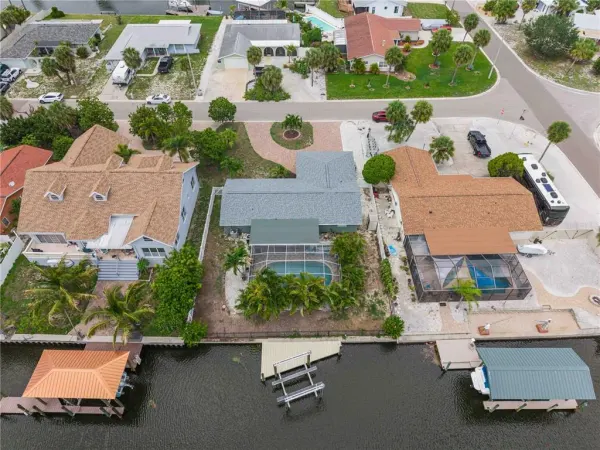 1004 Spindle Palm Way, Apollo Beach, FL, 33572