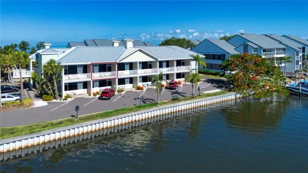 611 Destiny Drive, Unit 403, Ruskin, FL, 33570